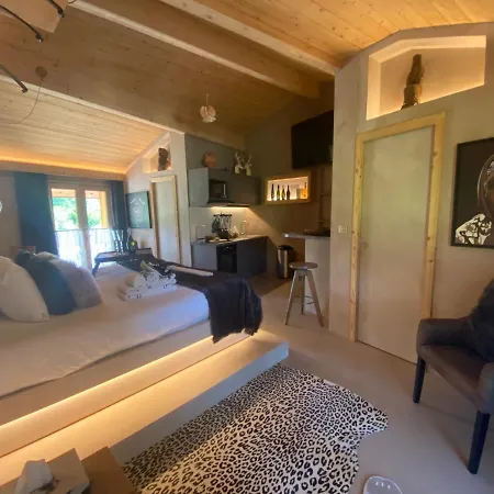 Lodge Micro-lodge, Jardin Secret Montriond