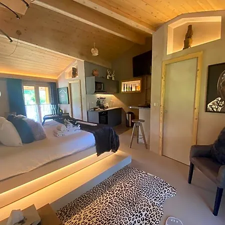 Micro-lodge, Jardin Secret Montriond